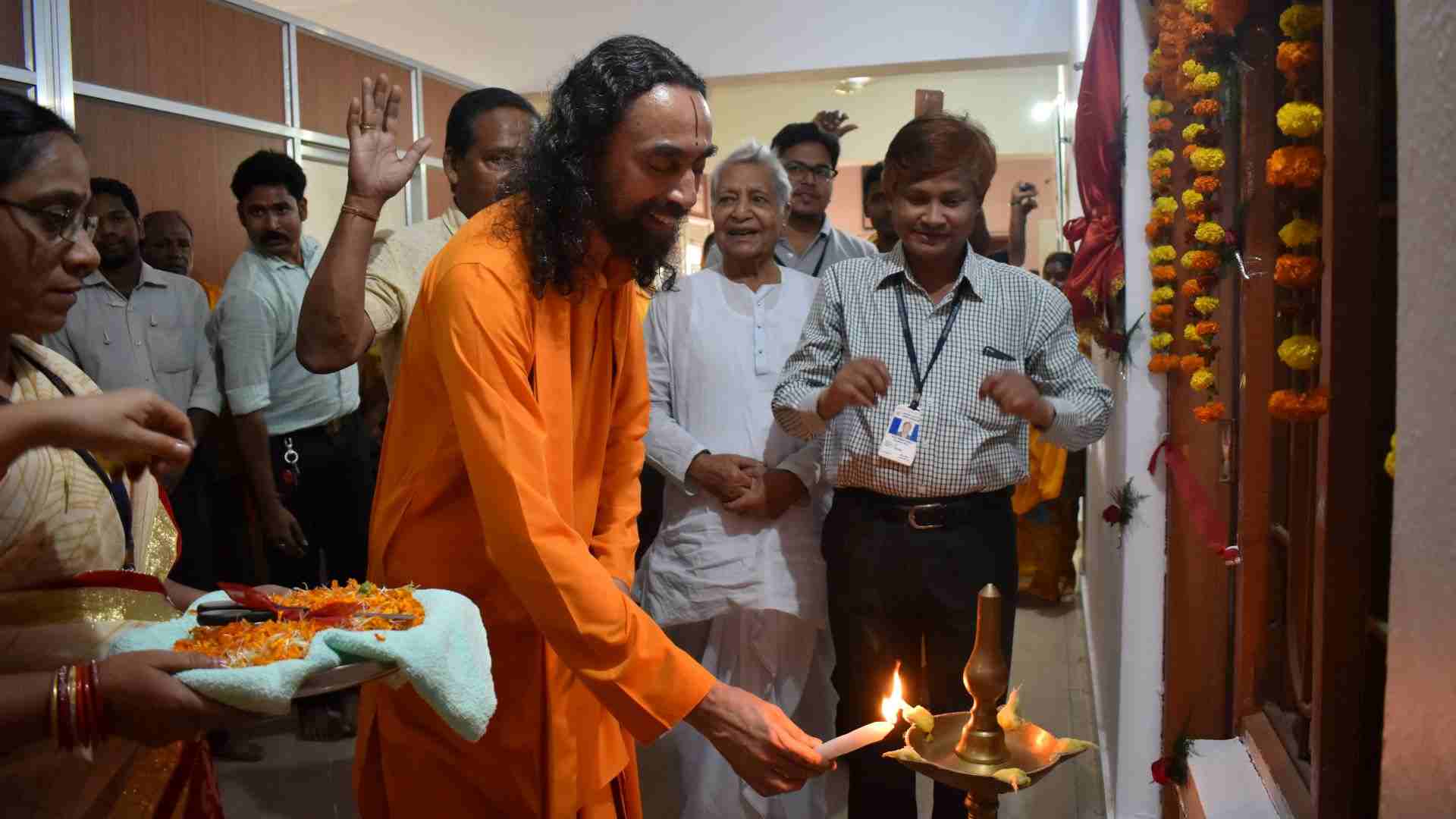 Swami Mukundananda Pictures